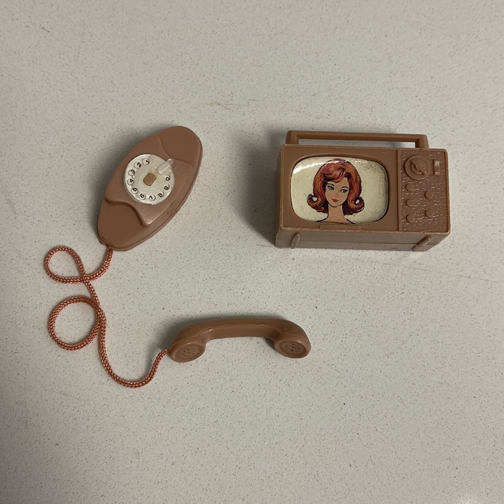 Vintage Barbie Leisure Hour Accessories tan